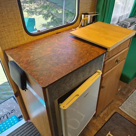 Tiny Anna's Cozy Near Redbull Ring Camping *